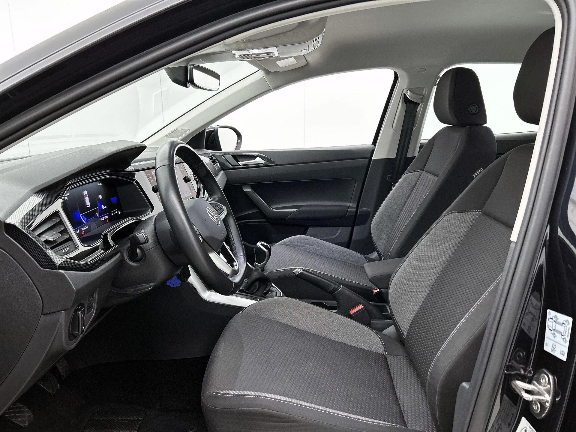 Volkswagen-Taigo-image-33