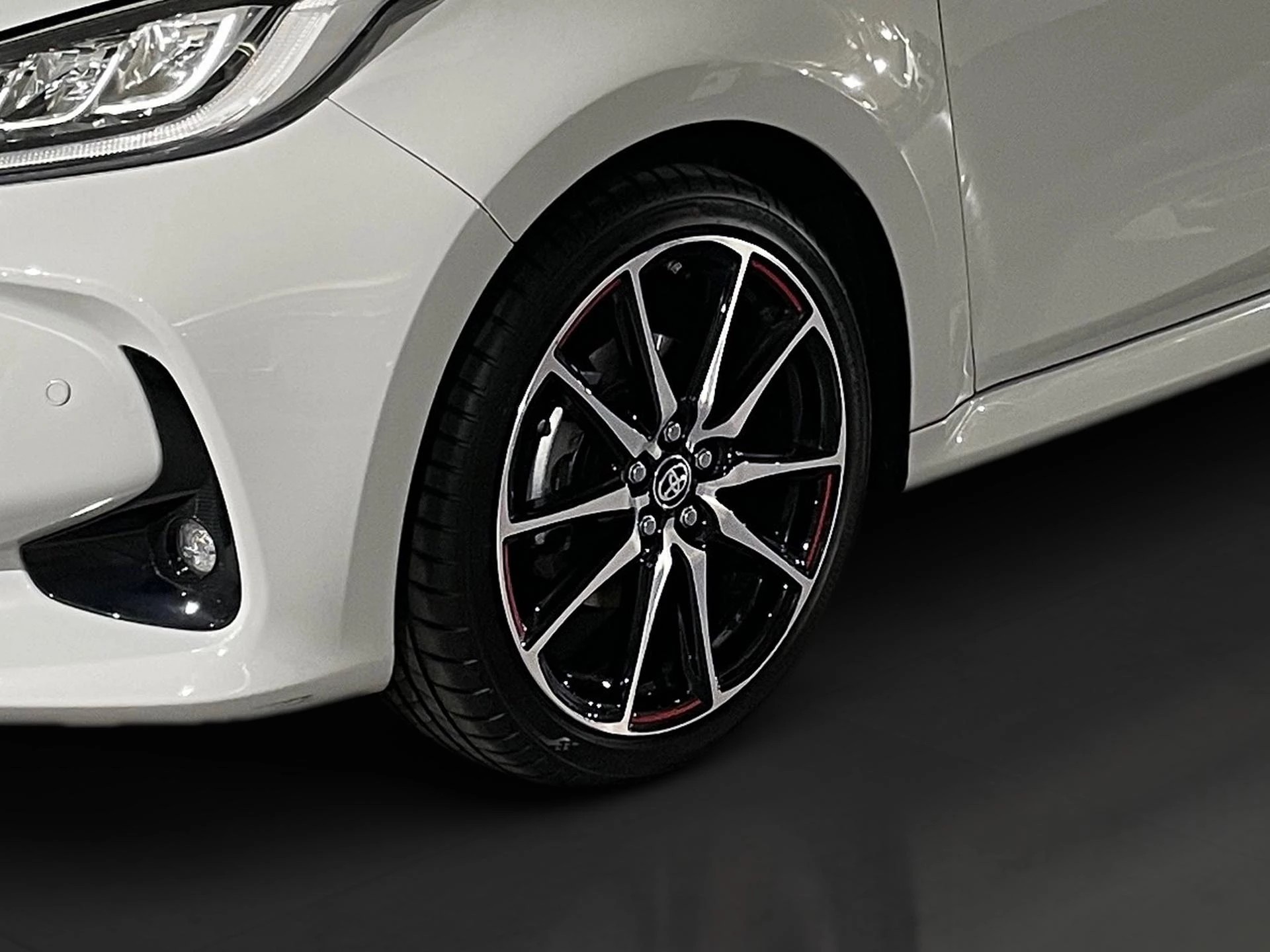 Toyota-Yaris-image-17