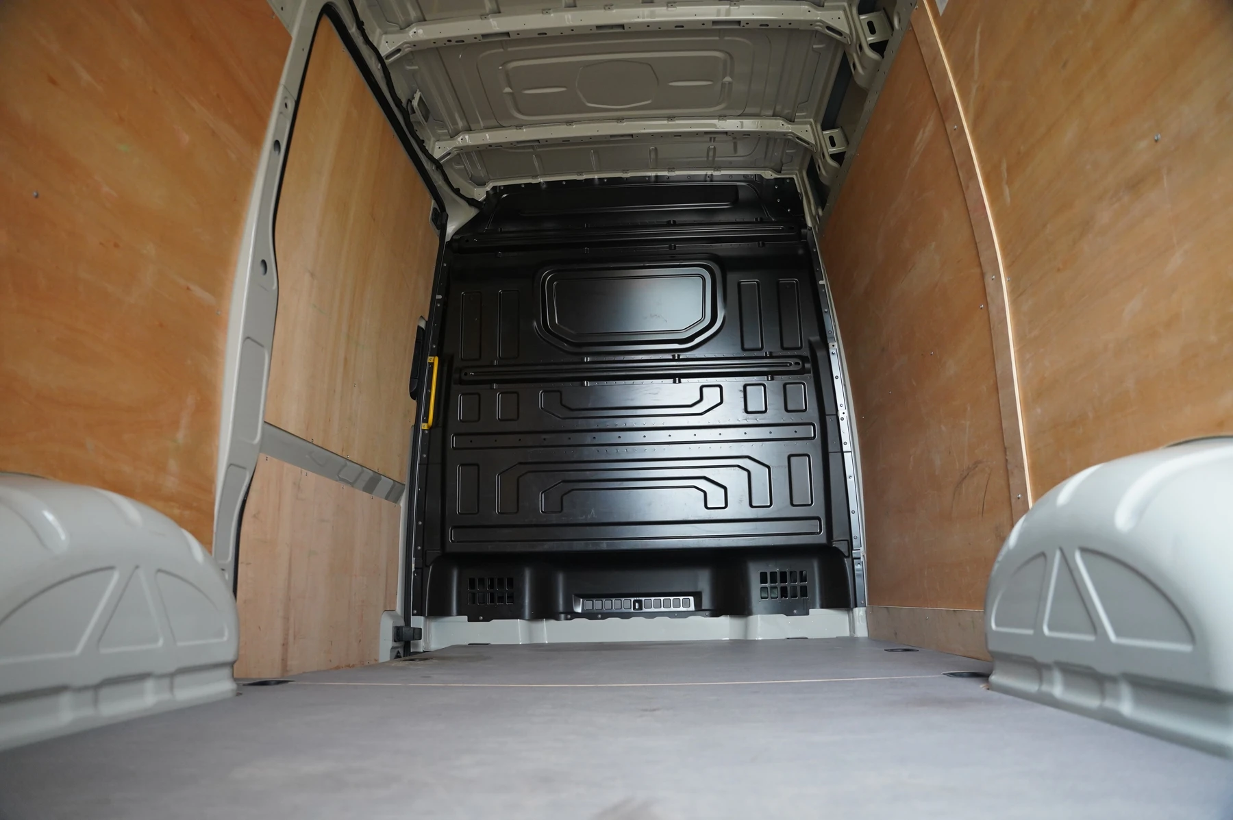 Volkswagen-Crafter-image-10