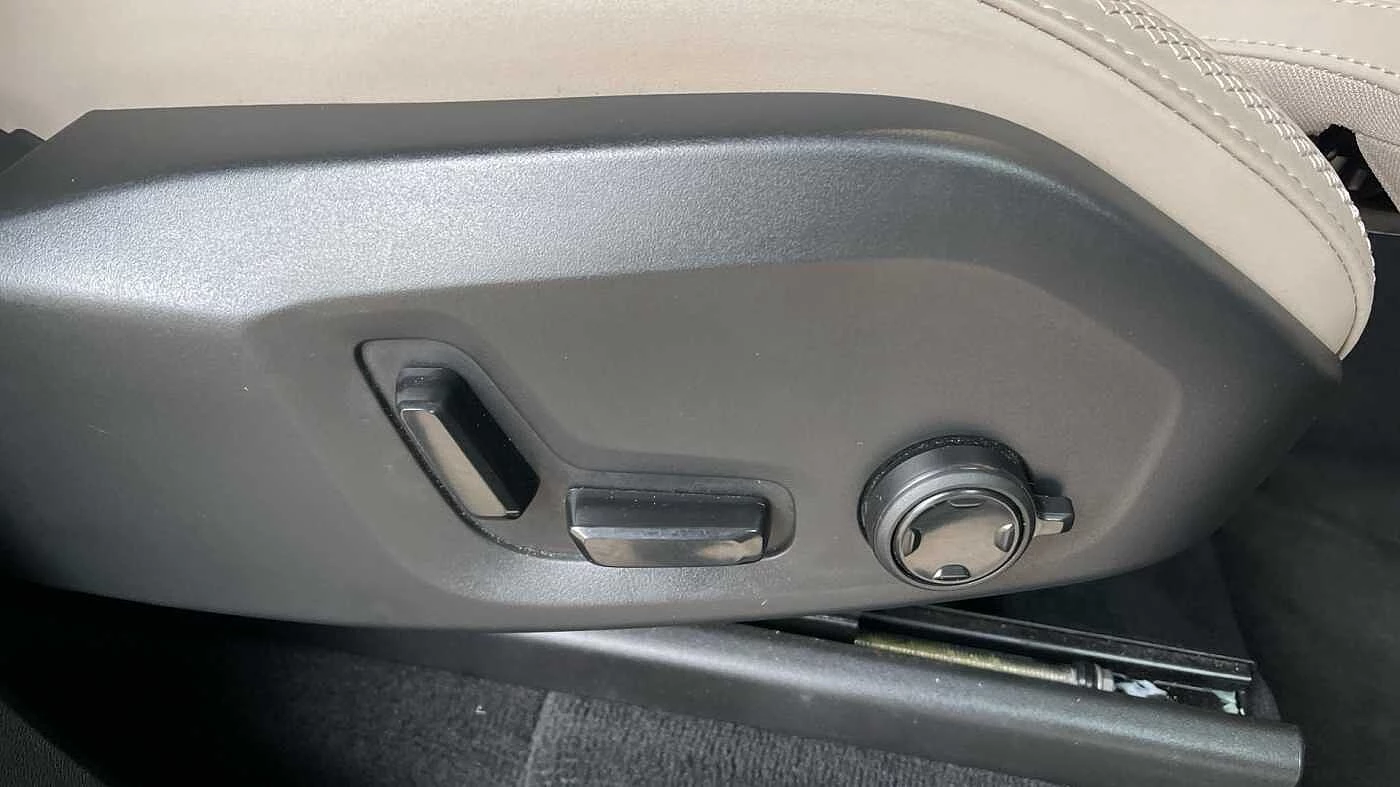 Volvo-XC90-image-9