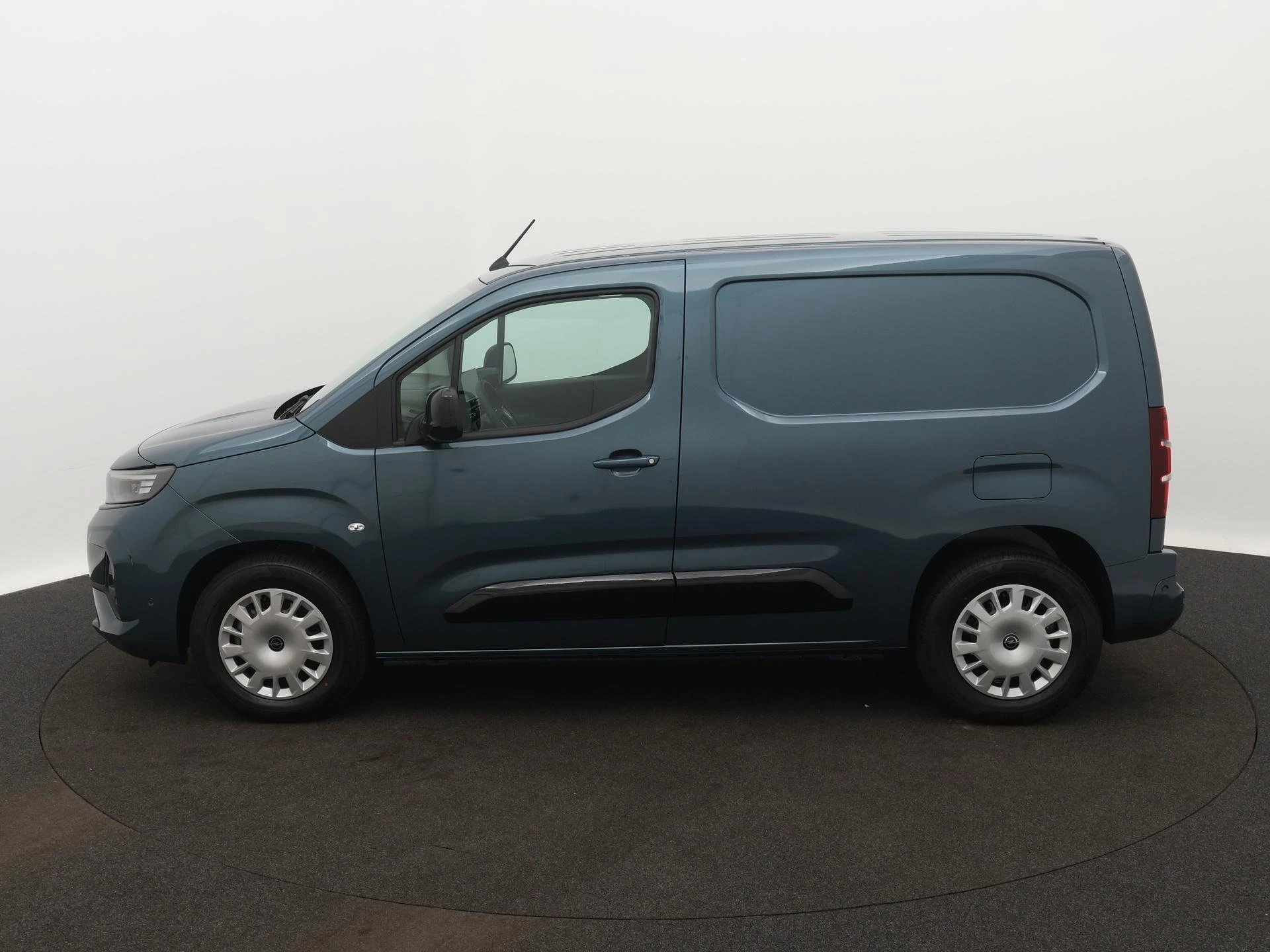 Opel-Combo-e-image-1