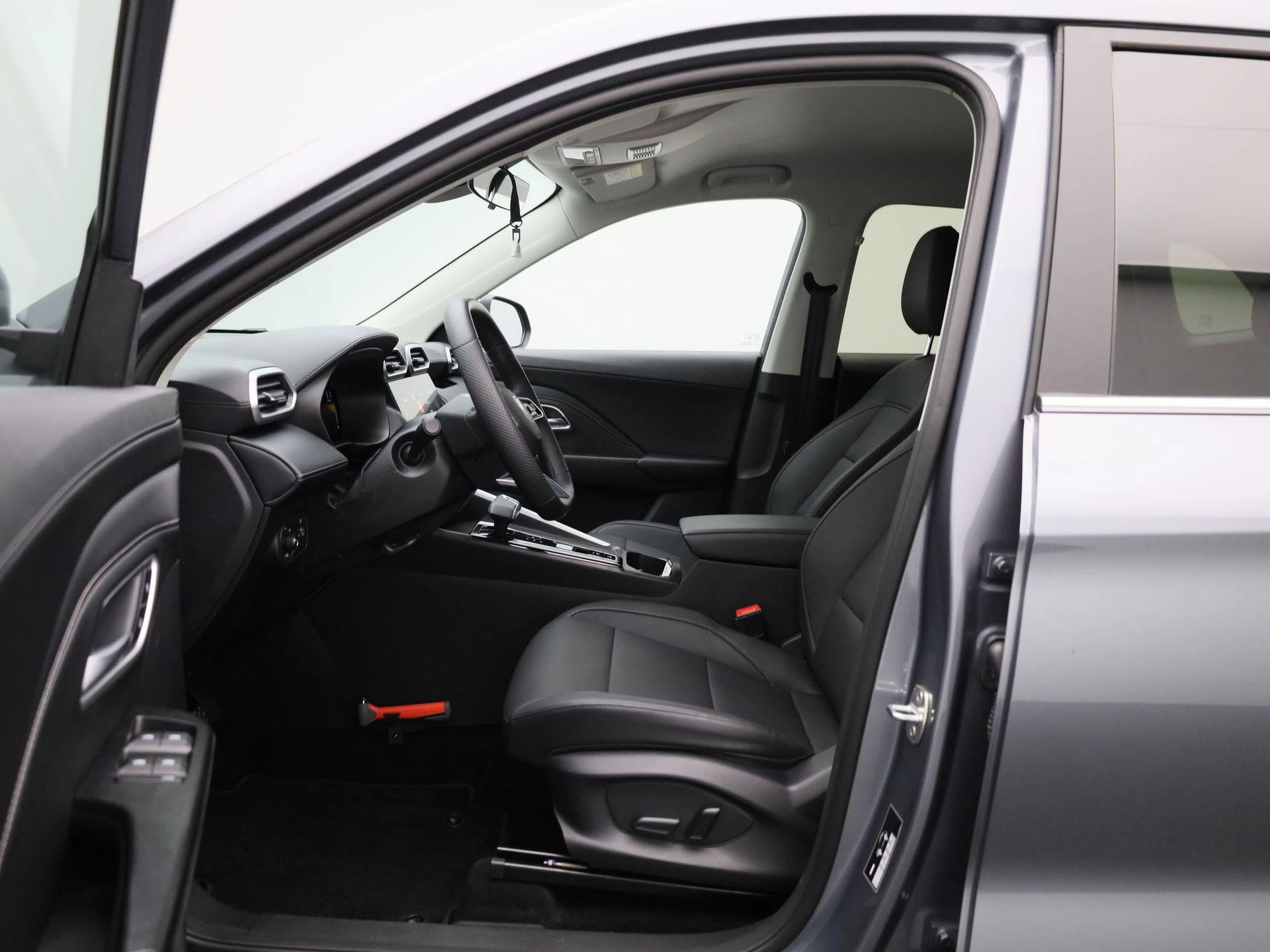 MG-ZS-image-8