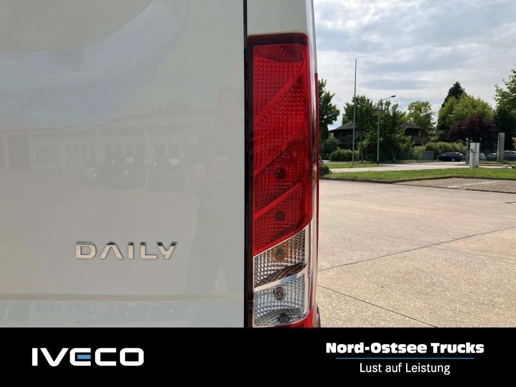 Iveco Daily 35S16 H3.0A8 AUT Kam. LM