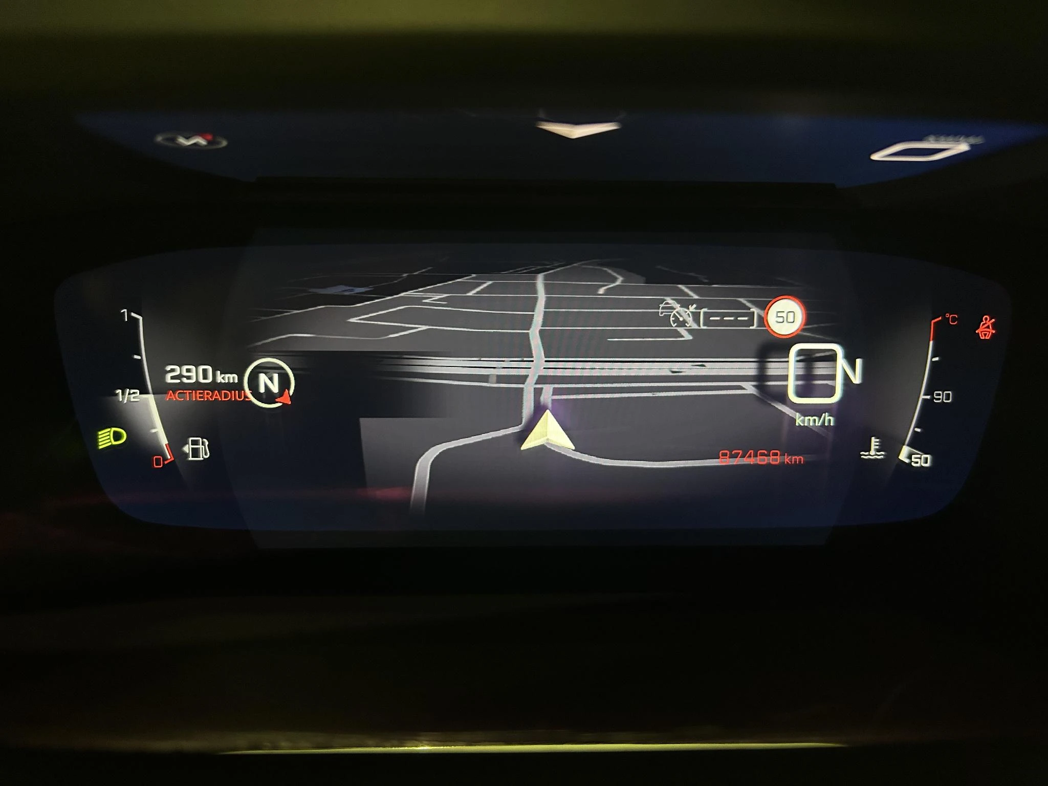 Peugeot-2008-image-7