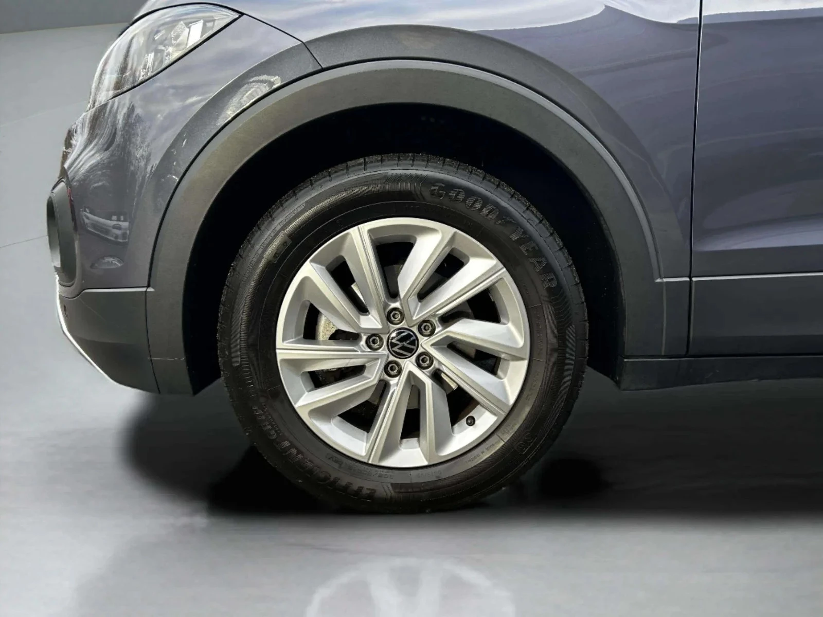 Volkswagen-T-Cross-image-8