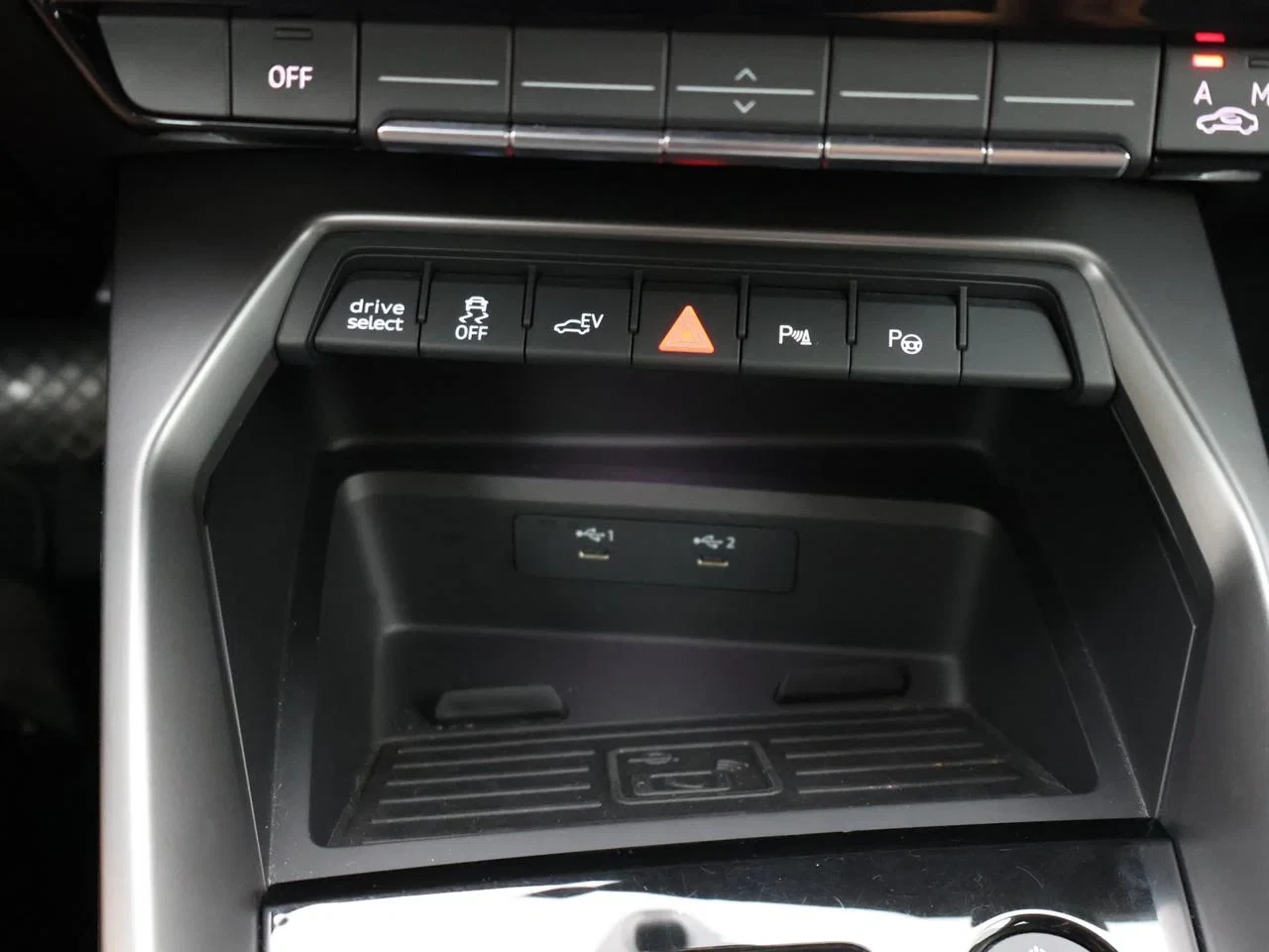 Audi A3 Sportback PHEV Audi A3 Sportback S line 40 TFSIe 204PK *AUTOMAAT*VIRTUAL COCKPIT*PDC*CRUISE*APP-CONNECT*AIRCO*...*