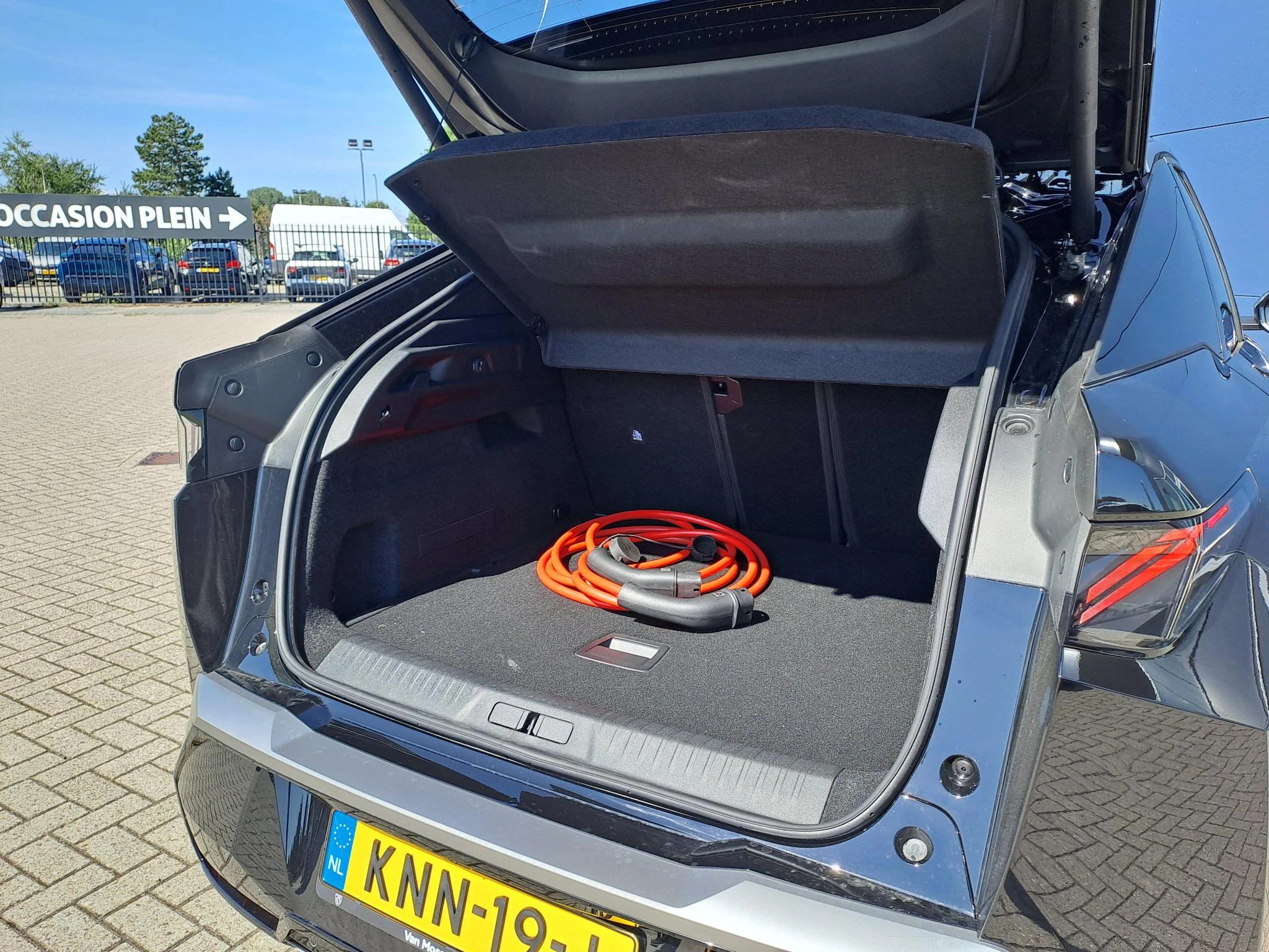 Peugeot-e-3008-image-11