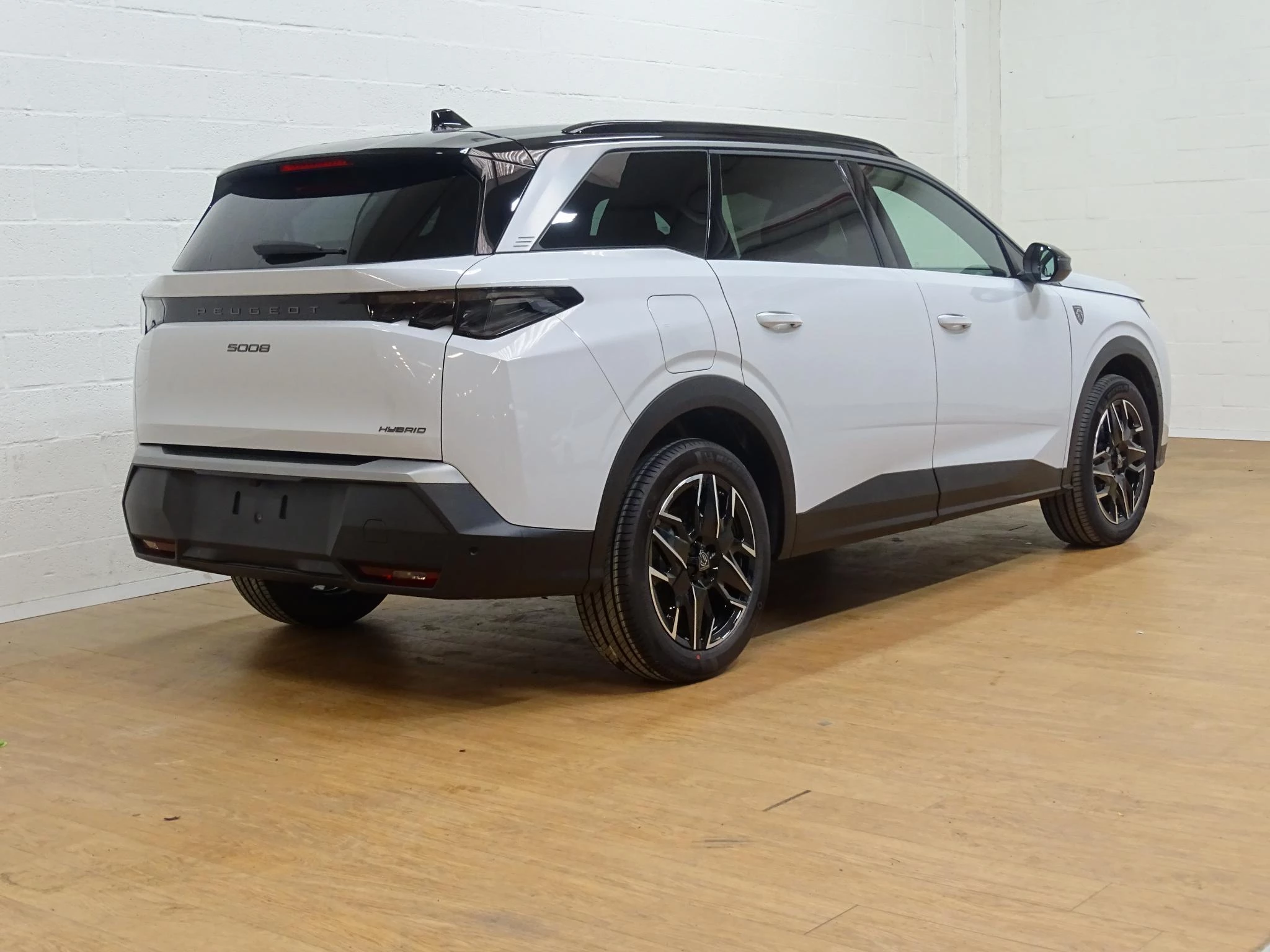 Peugeot 5008 1.2 HYBRID 145 GT +pano dak