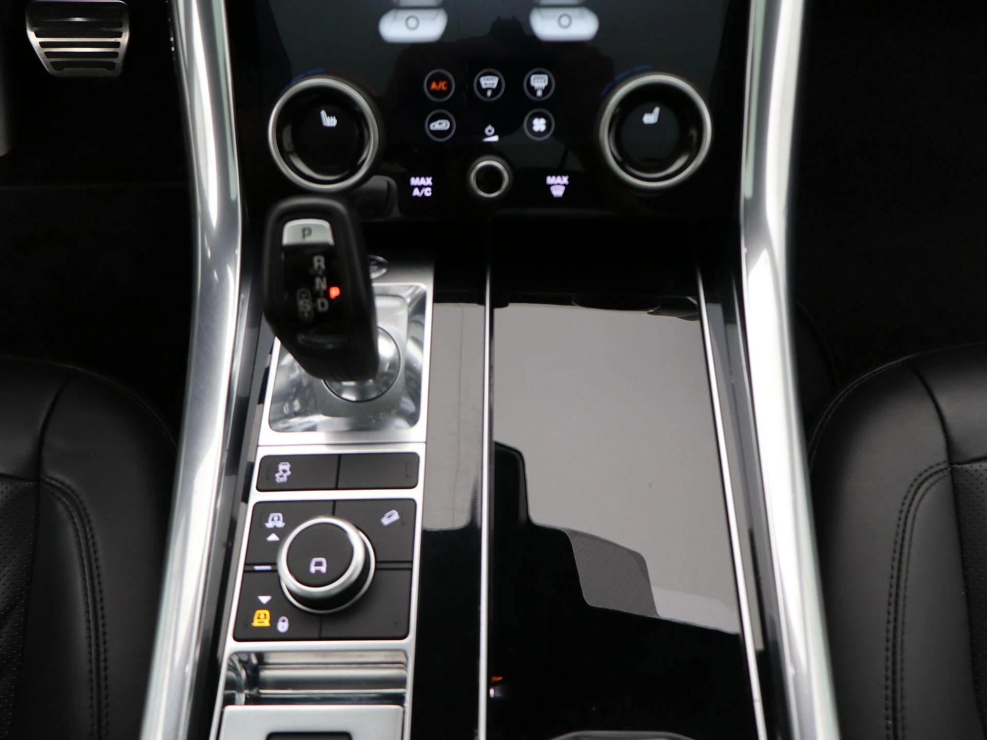 Land Rover-Range Rover Sport-image-9