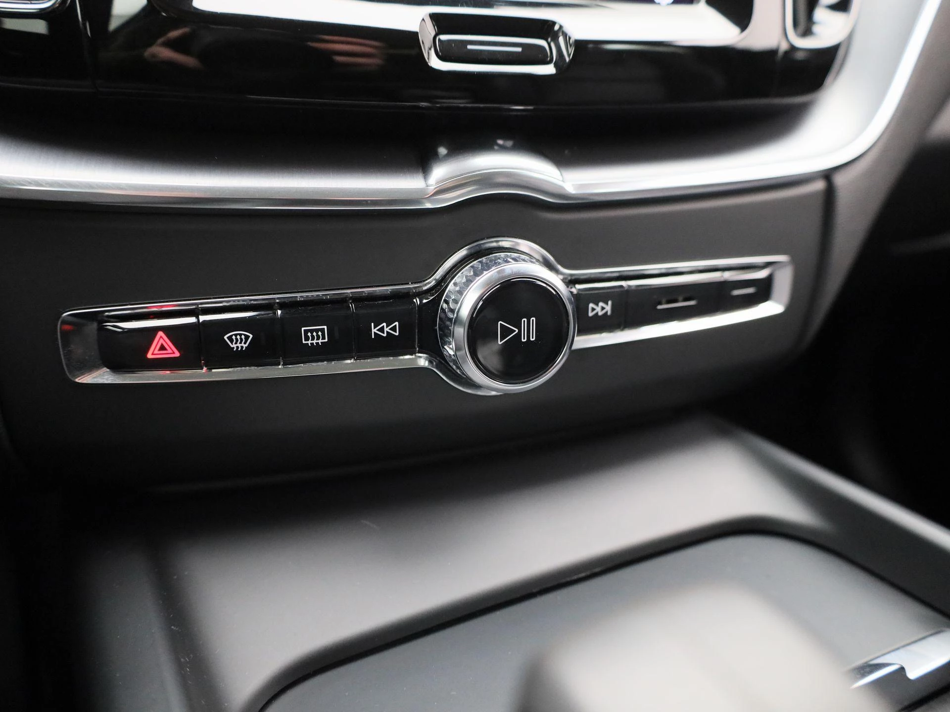 Volvo XC60 B4 Diesel Geartronic Momentum Pro