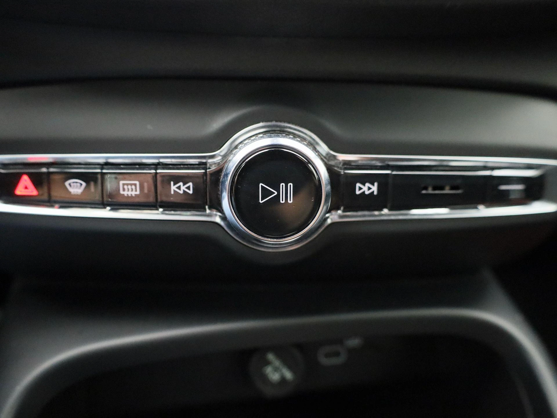Volvo-XC40-image-24