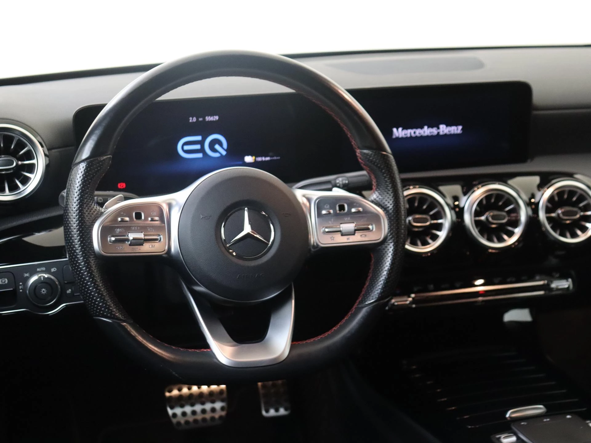 Mercedes-Benz-A-Klasse-image-3