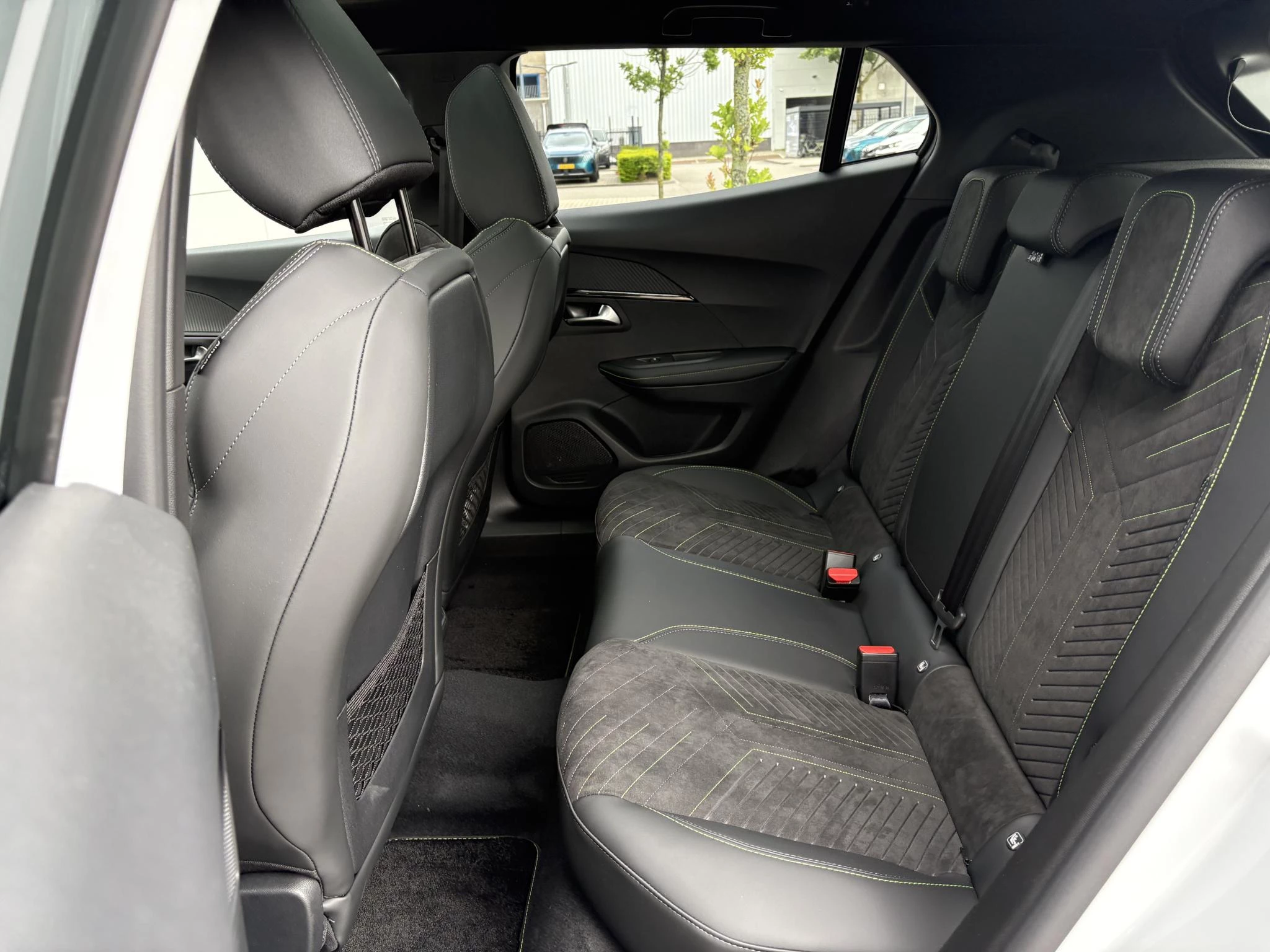 Peugeot-2008-image-12