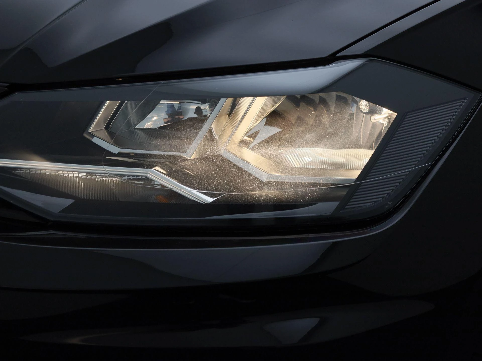 Volkswagen-Polo-image-13
