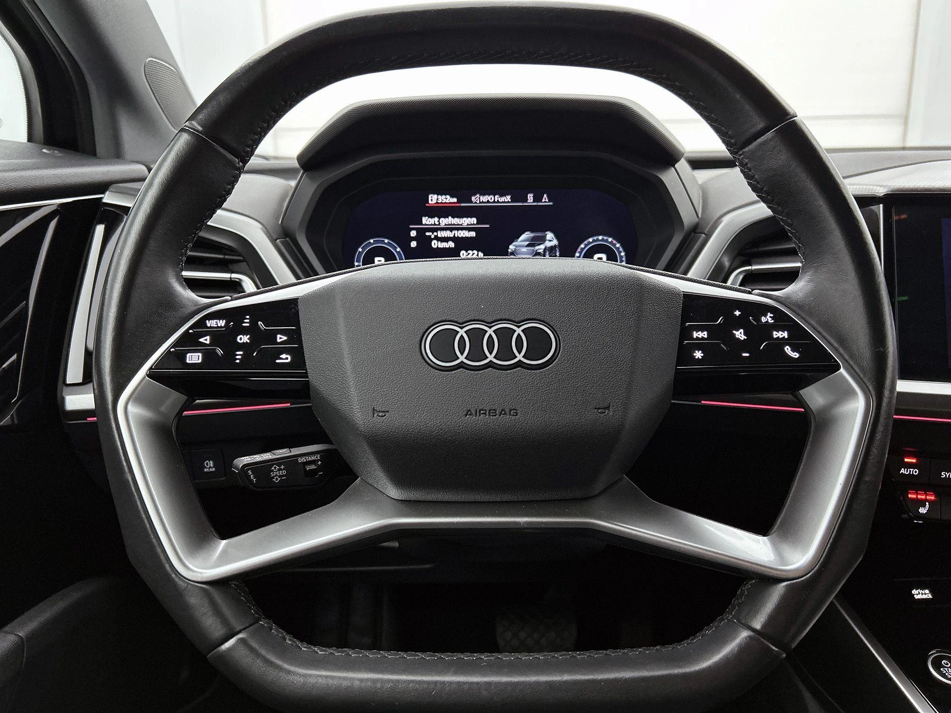 Audi-Q4 e-tron-image-30