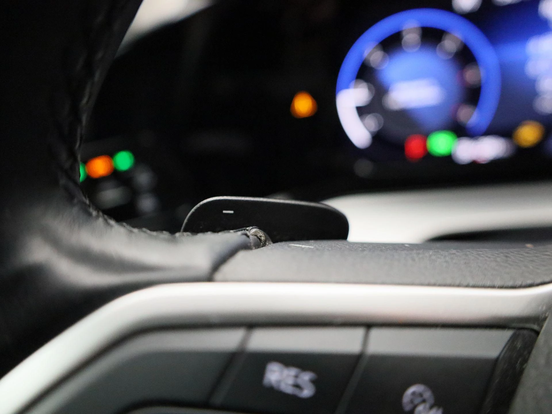 Volkswagen-Golf-image-20