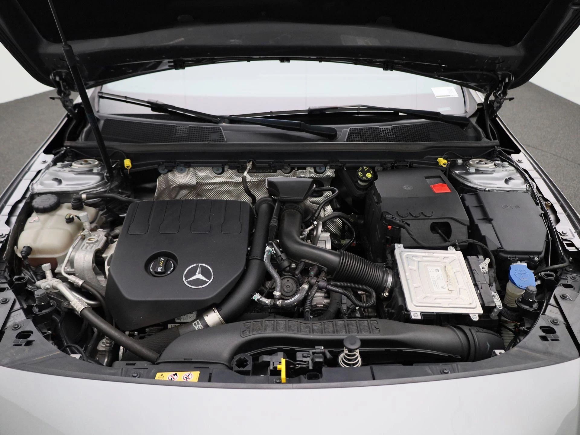 Mercedes-Benz-CLA-image-34