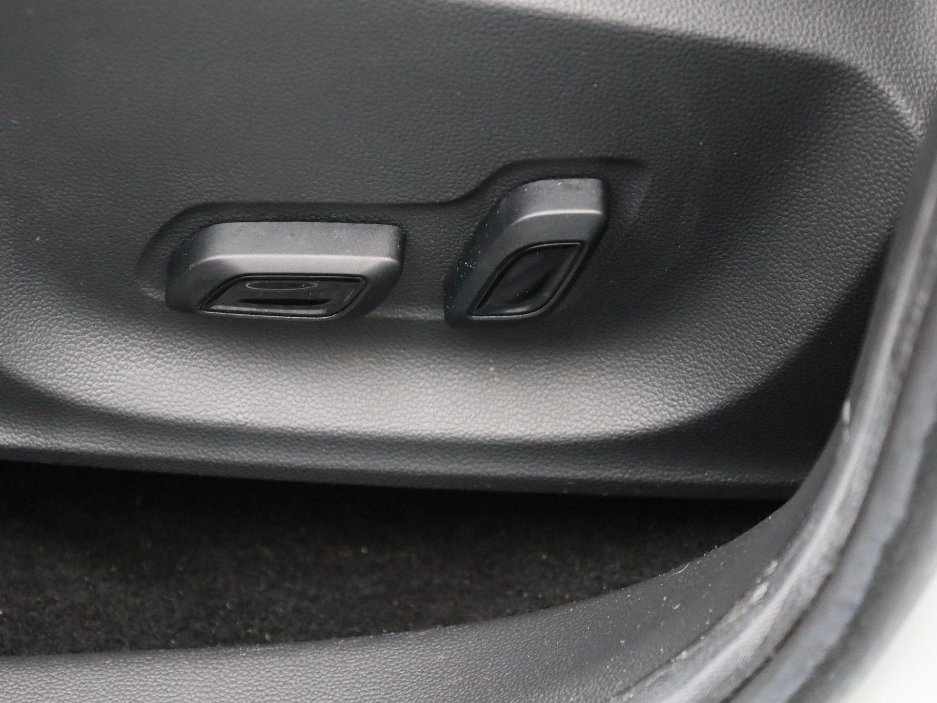 MG-ZS EV-image-28