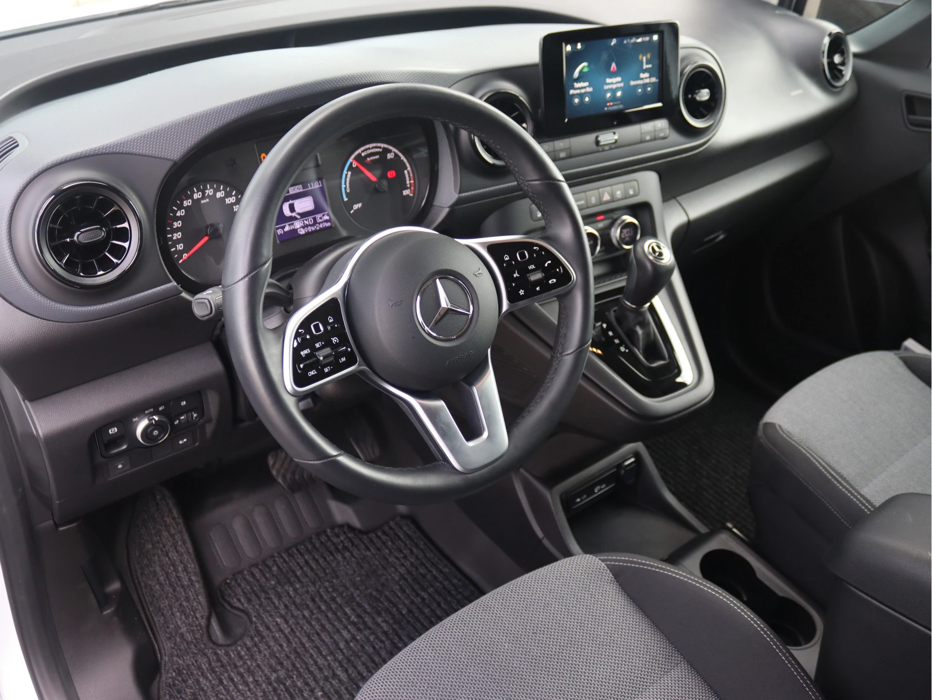 Mercedes-Benz-eCitan-image-3