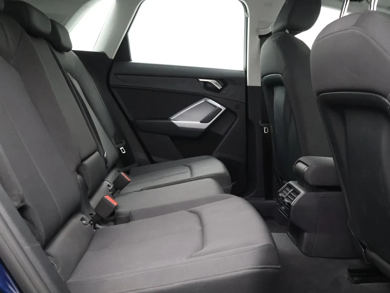 Audi-Q3-image-12