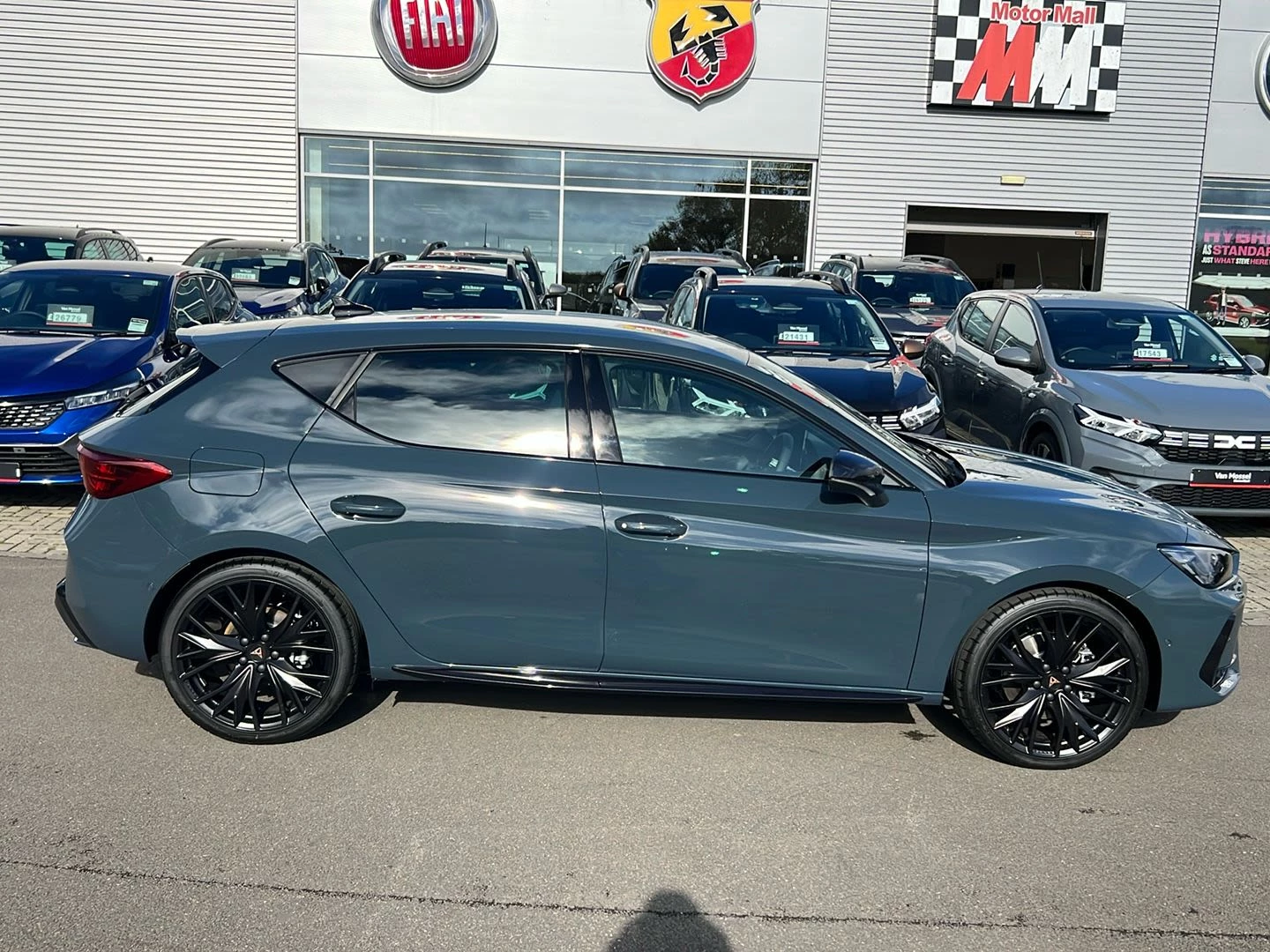 CUPRA Leon 1.5 eTSI 150 Shadow Edition 5dr DSG