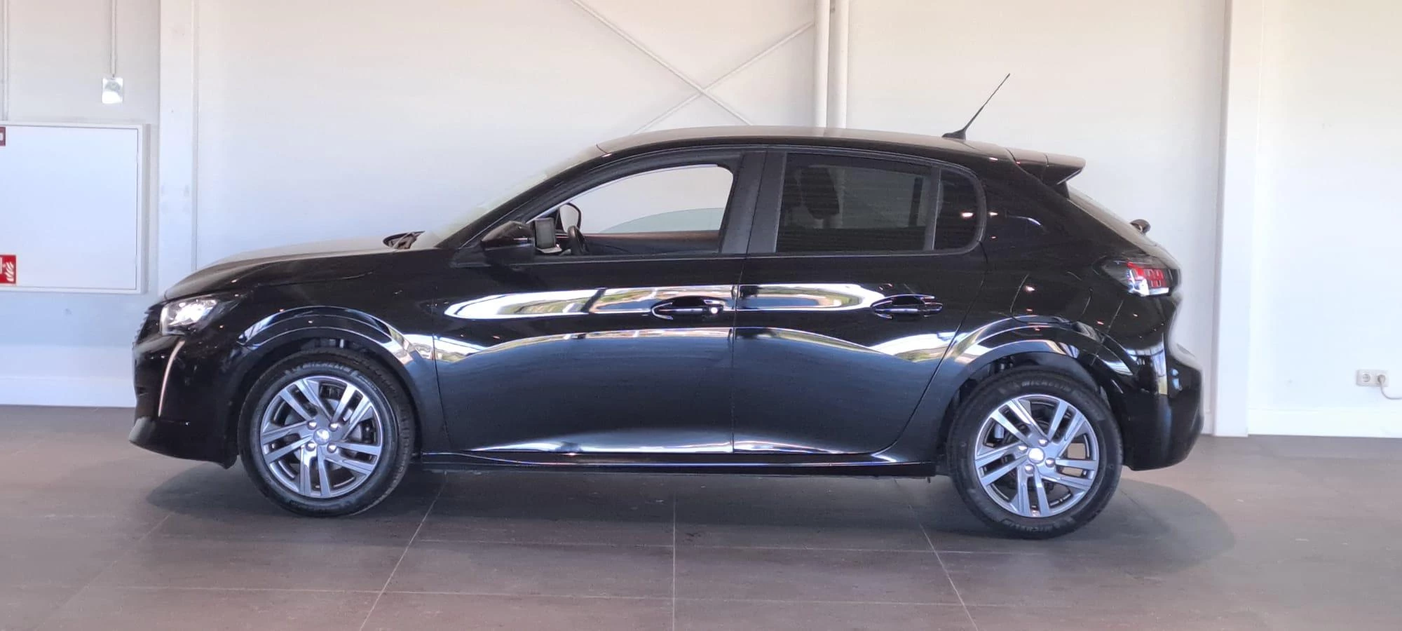 Peugeot-208-image-7