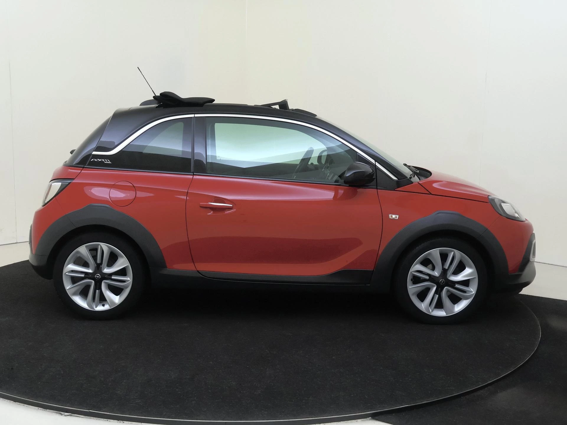 Opel Adam