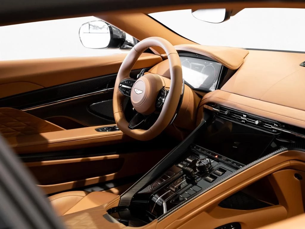 Aston Martin DB12 Coupe Aston Martin Hamburg