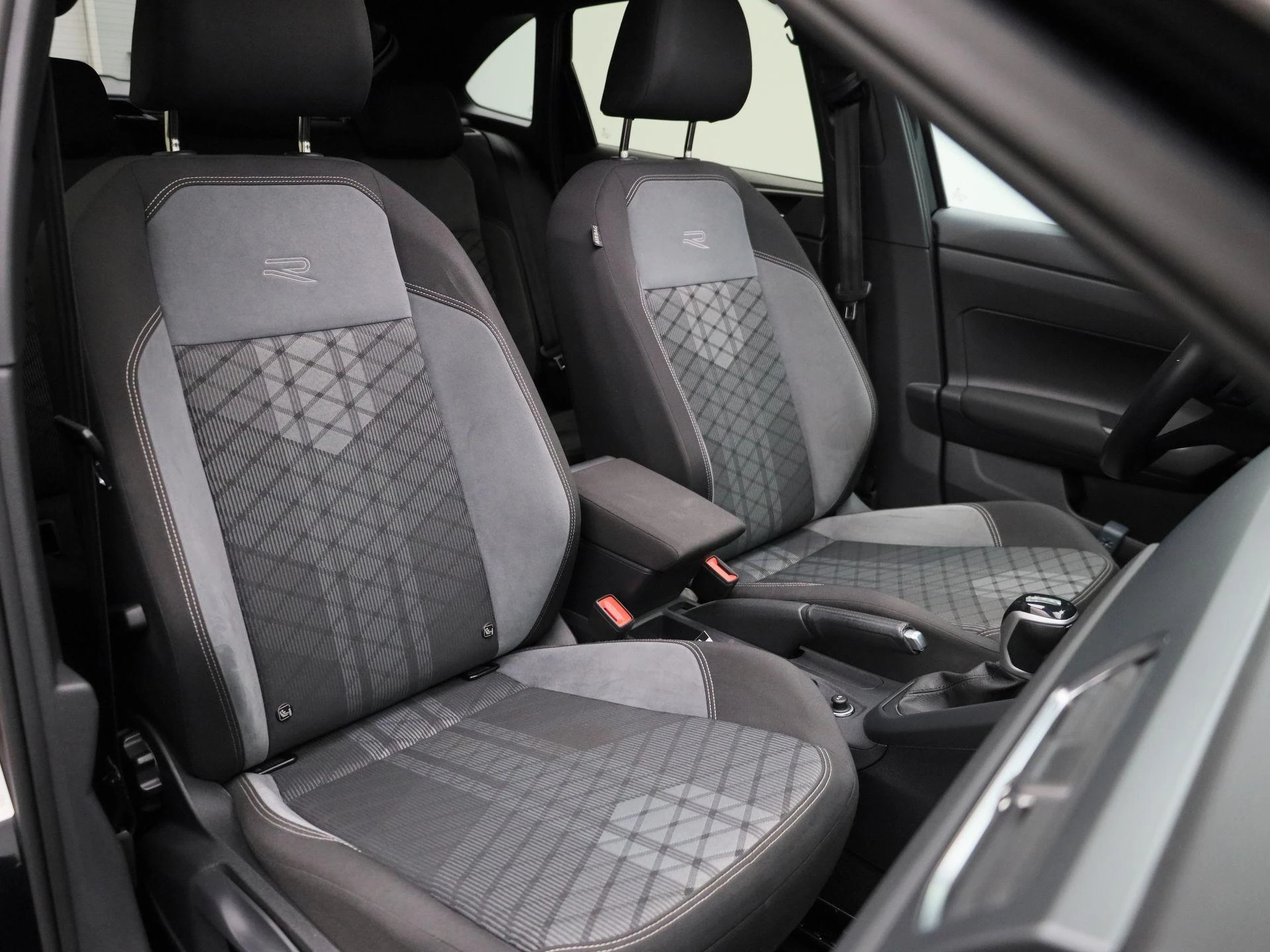 Volkswagen-Taigo-image-38