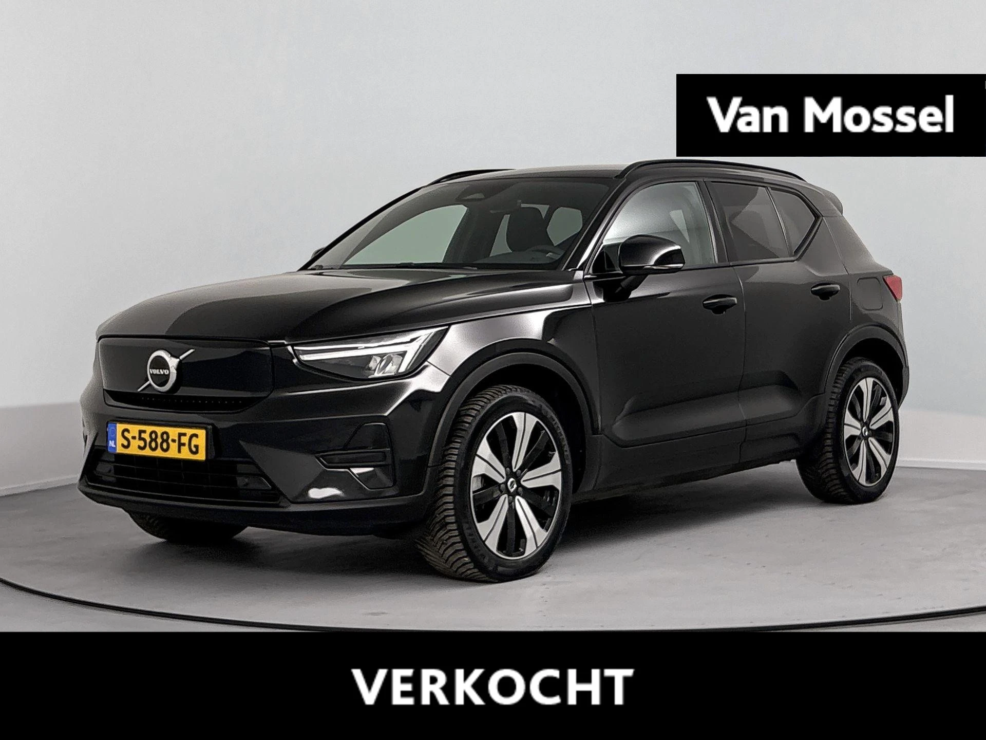 Volvo-XC40-image-0