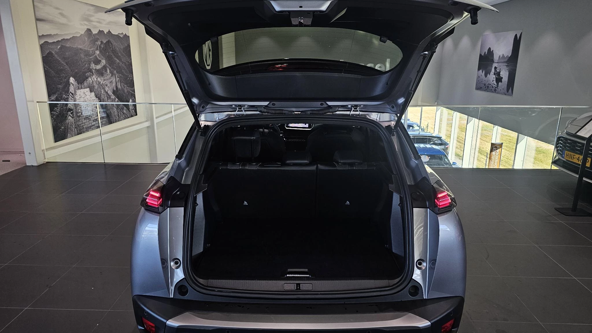 Peugeot e-2008 EV GT Avantage 54 kWh