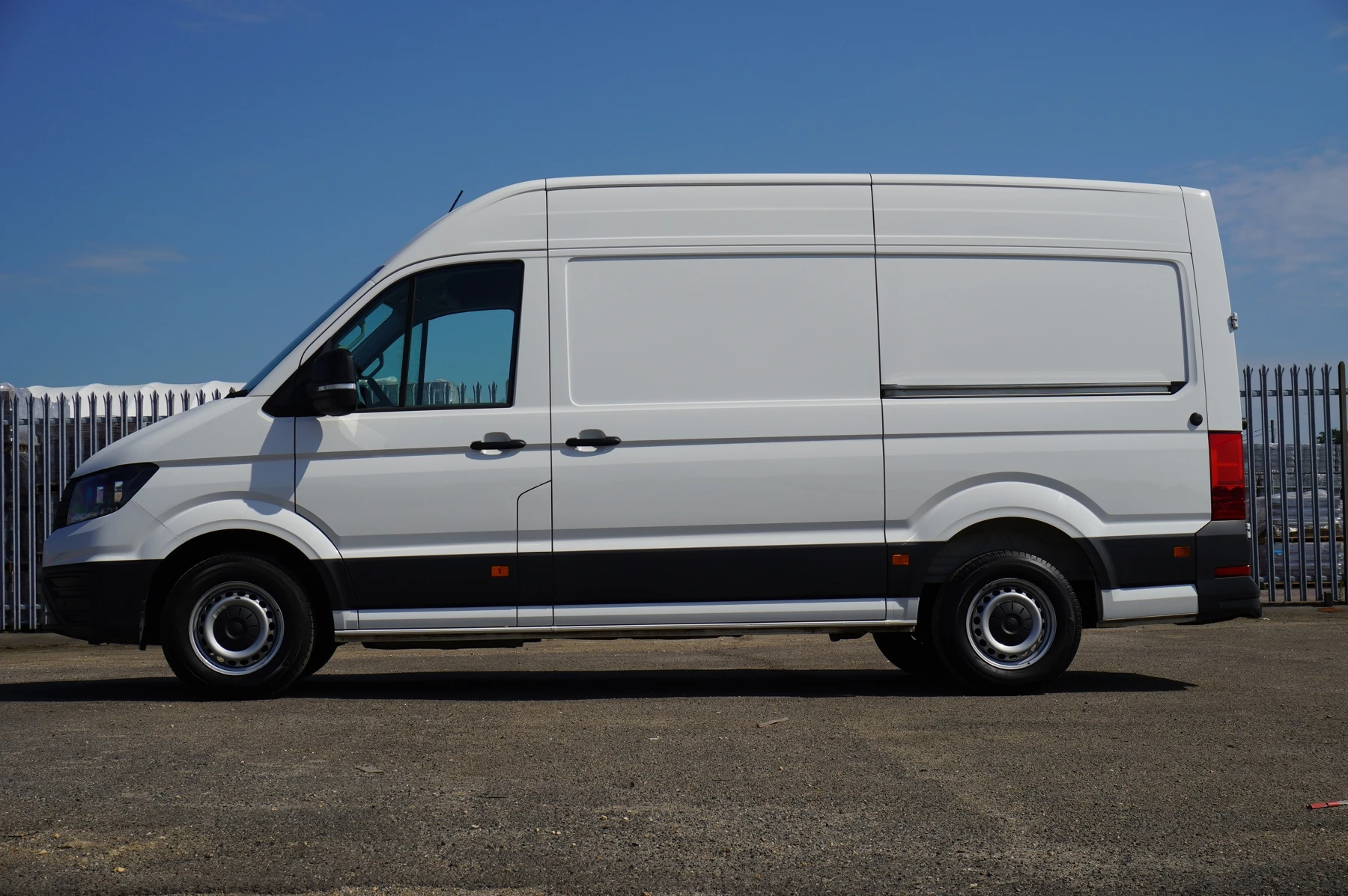 Volkswagen-Crafter-image-29