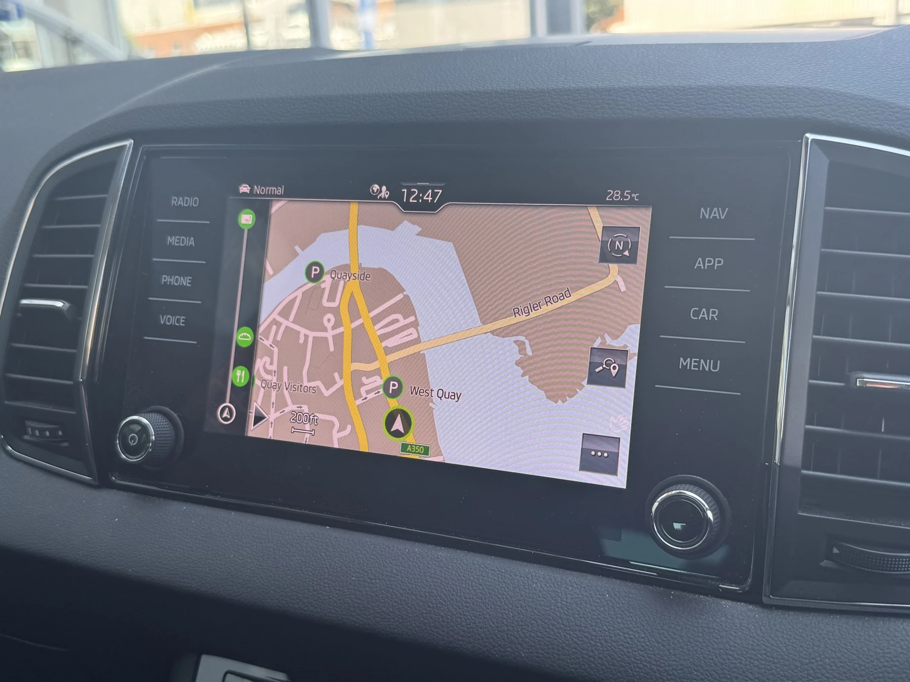 Škoda Karoq 1.5 TSI SE L 5dr DSG