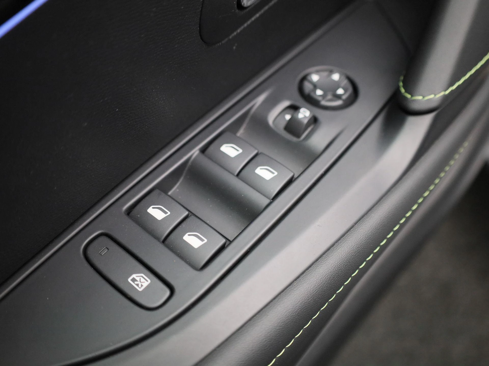 Peugeot 208 1.2 PureTech 100 GT