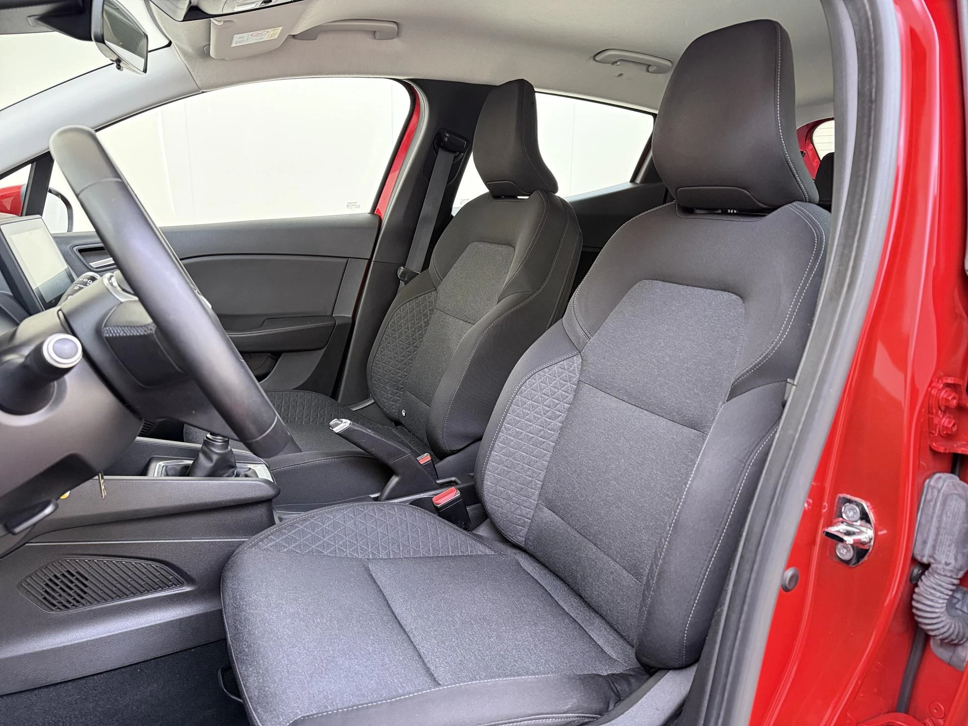 Renault-Clio-image-14