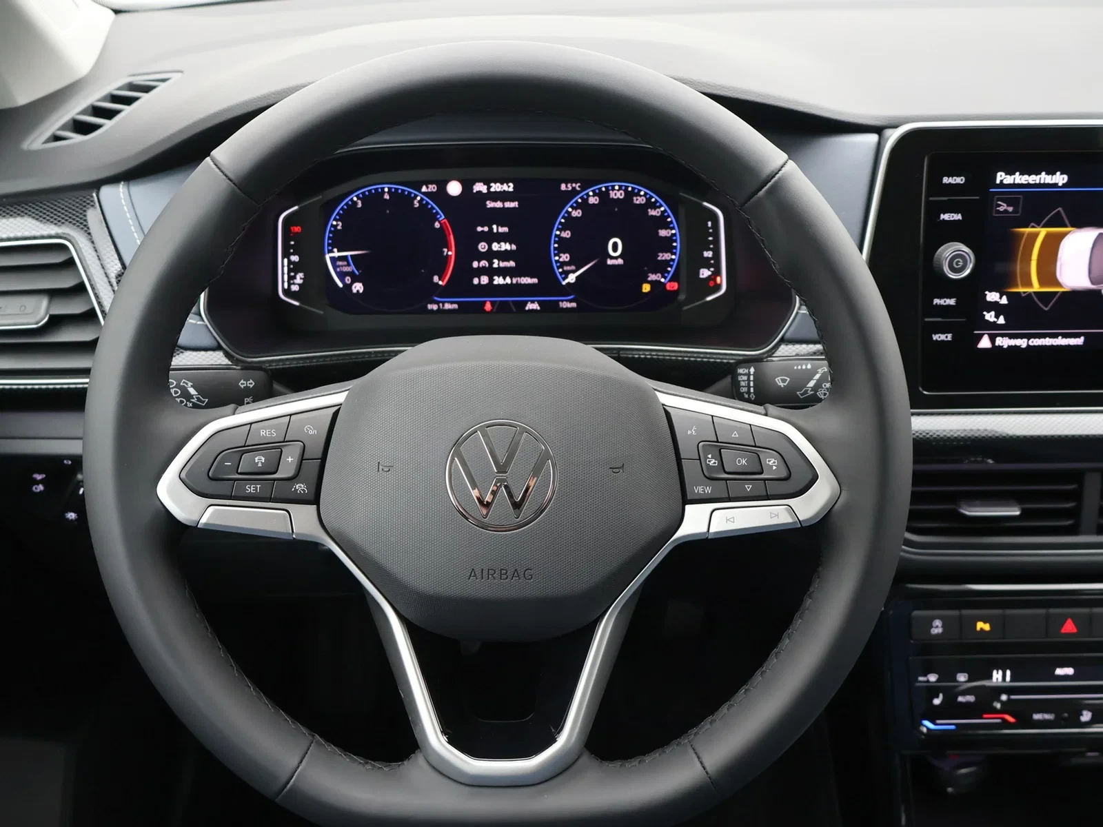 Volkswagen-T-Cross-image-19