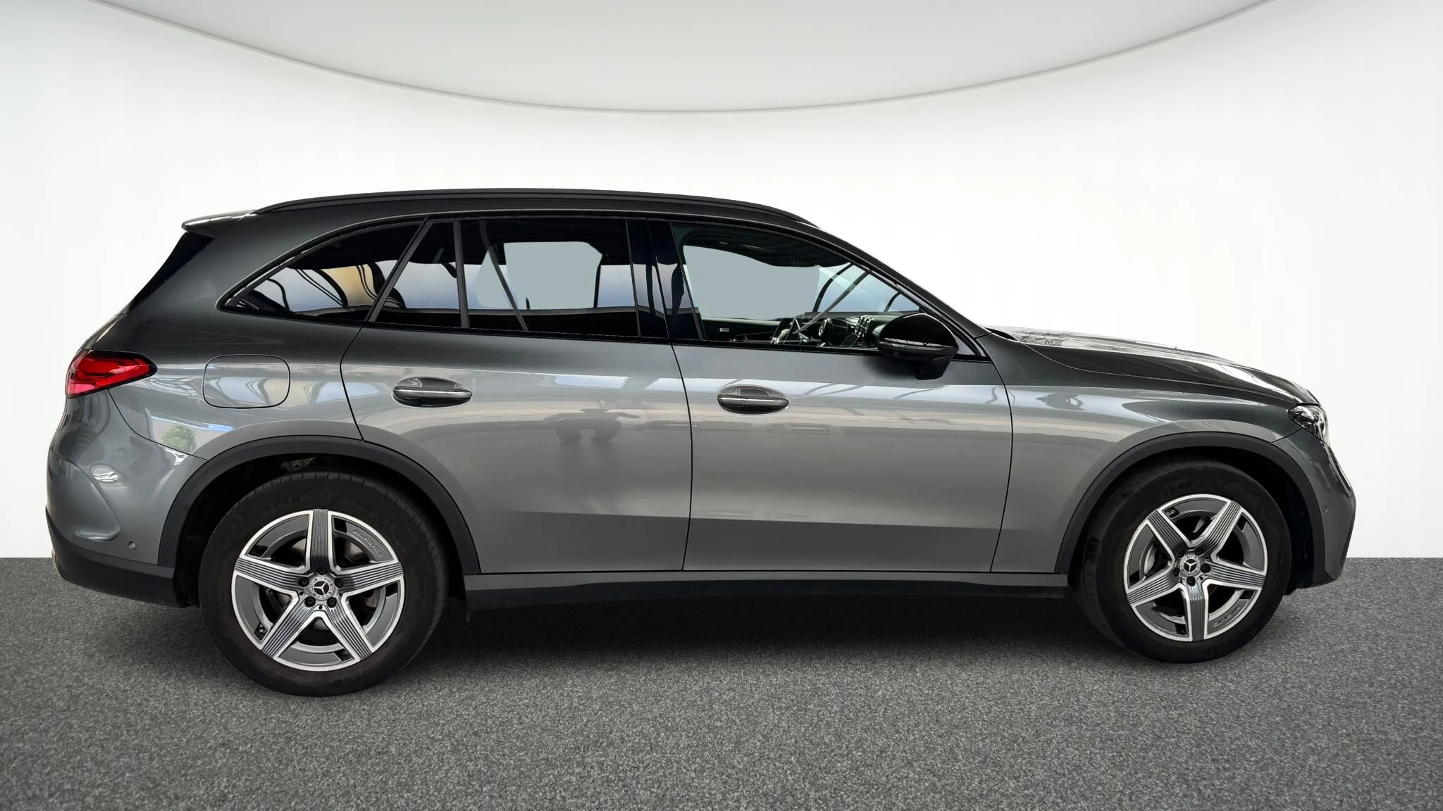 Mercedes-Benz GLC SUV 220d 4MATIC AMG Line + PANO DAK + DIGITAL LIGHT + BURMESTER + HEAD UP +