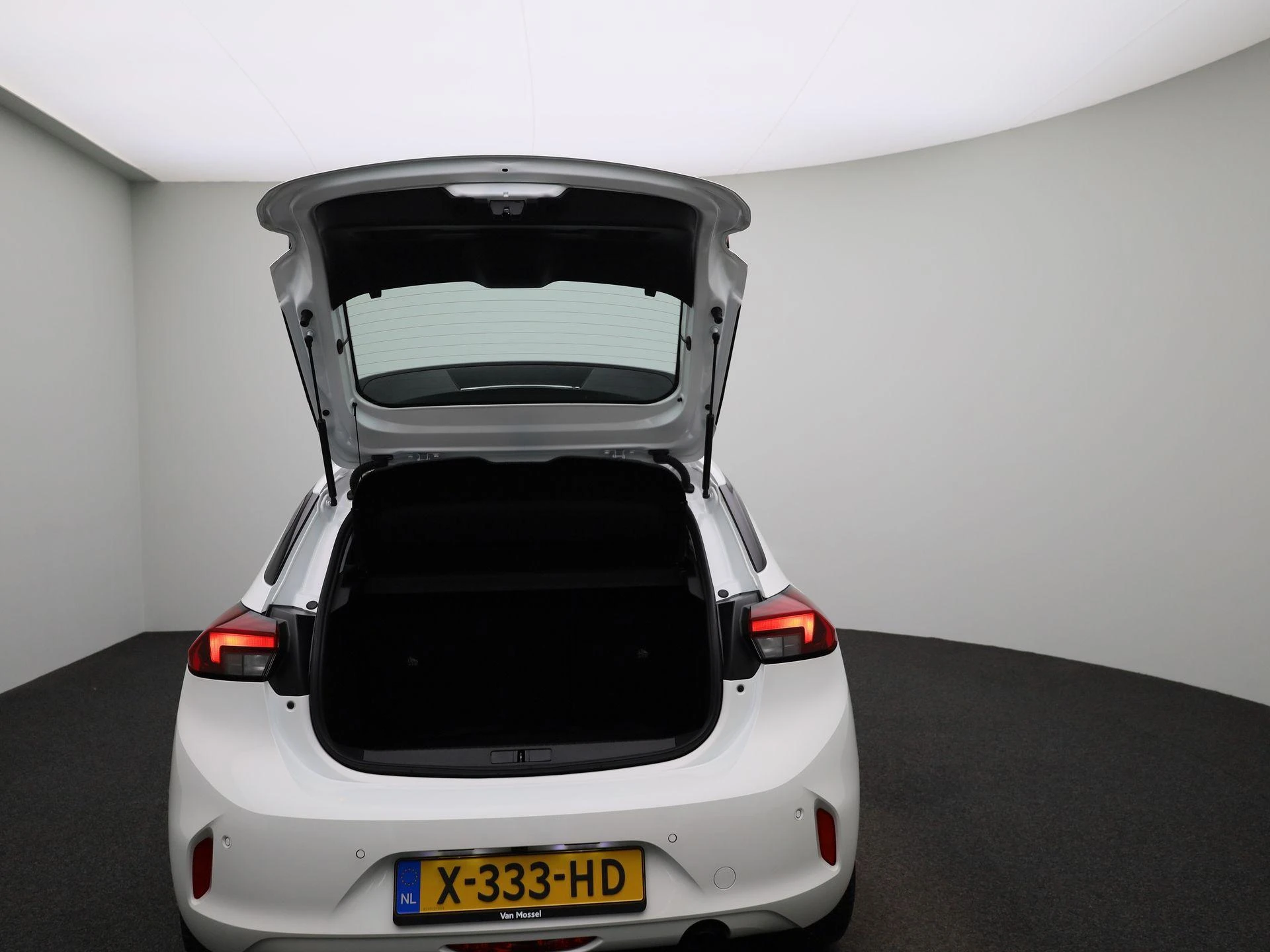 Opel-Corsa-image-10