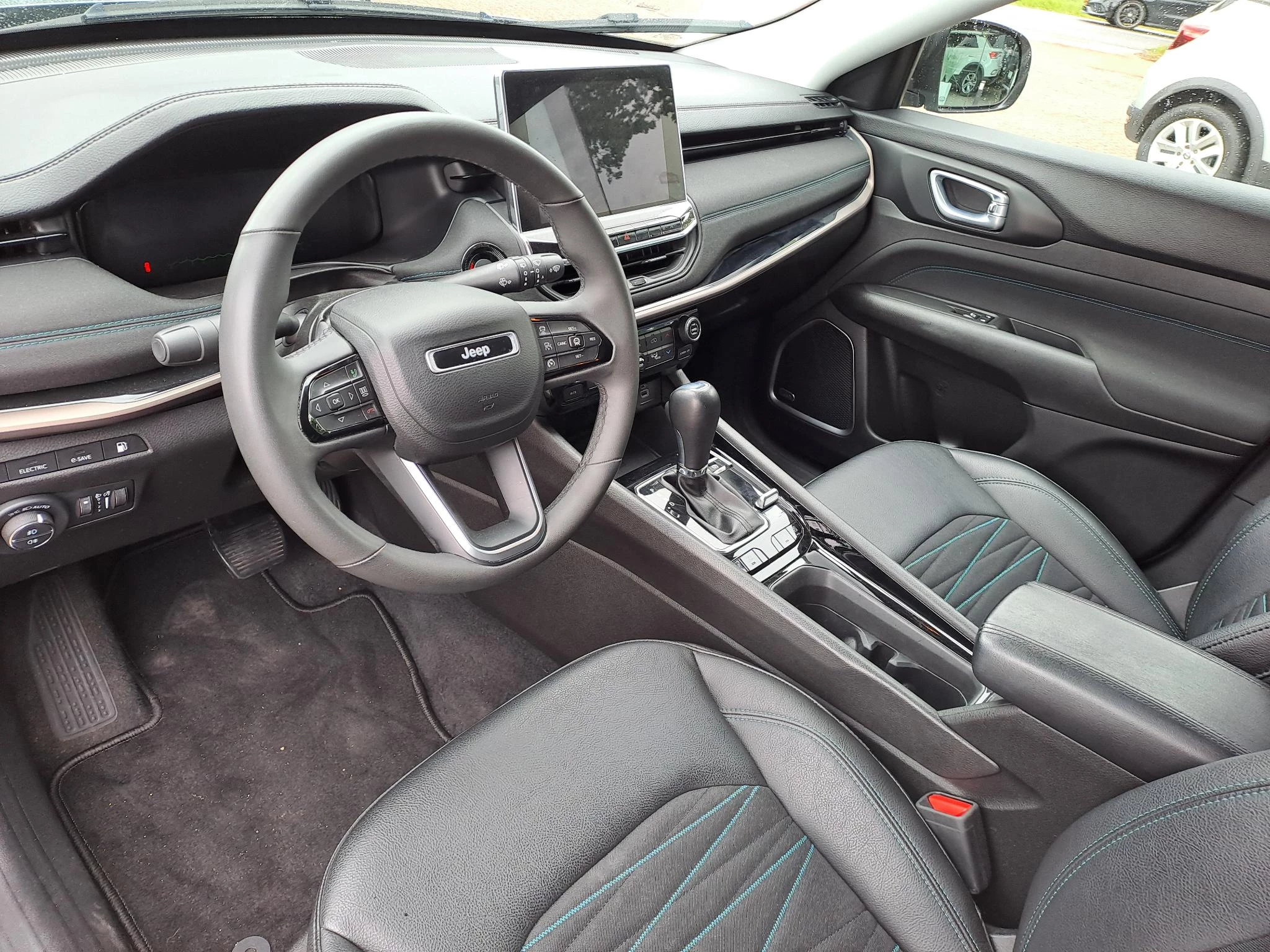 Jeep Compass 4xe 240 Plug-in Hybrid Electric Upland