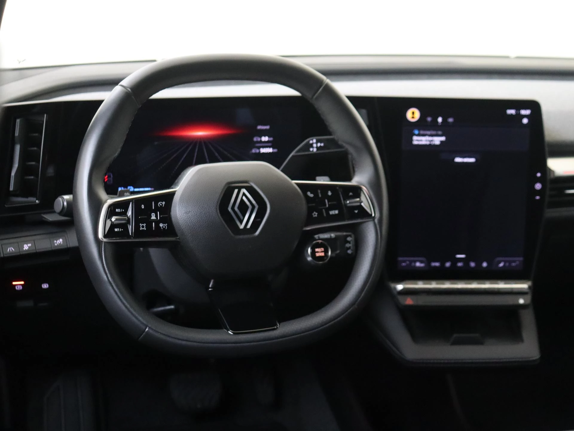 Renault-Megane E-Tech-image-17