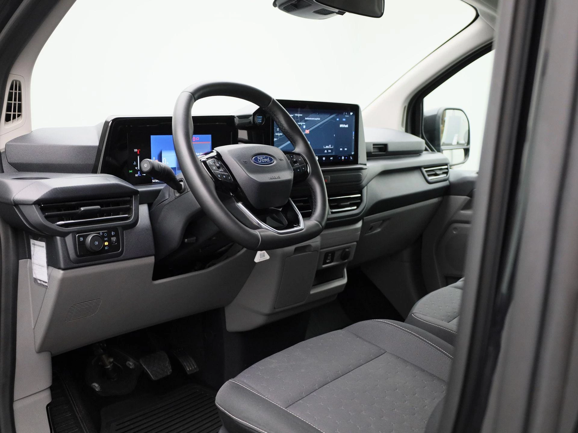 Ford Transit Custom 340 2.5 PHEV L2H1 Limited