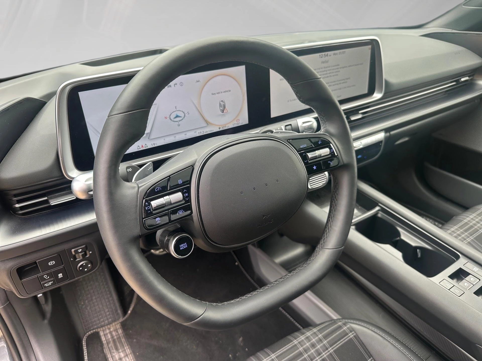 Hyundai-IONIQ 6-image-2