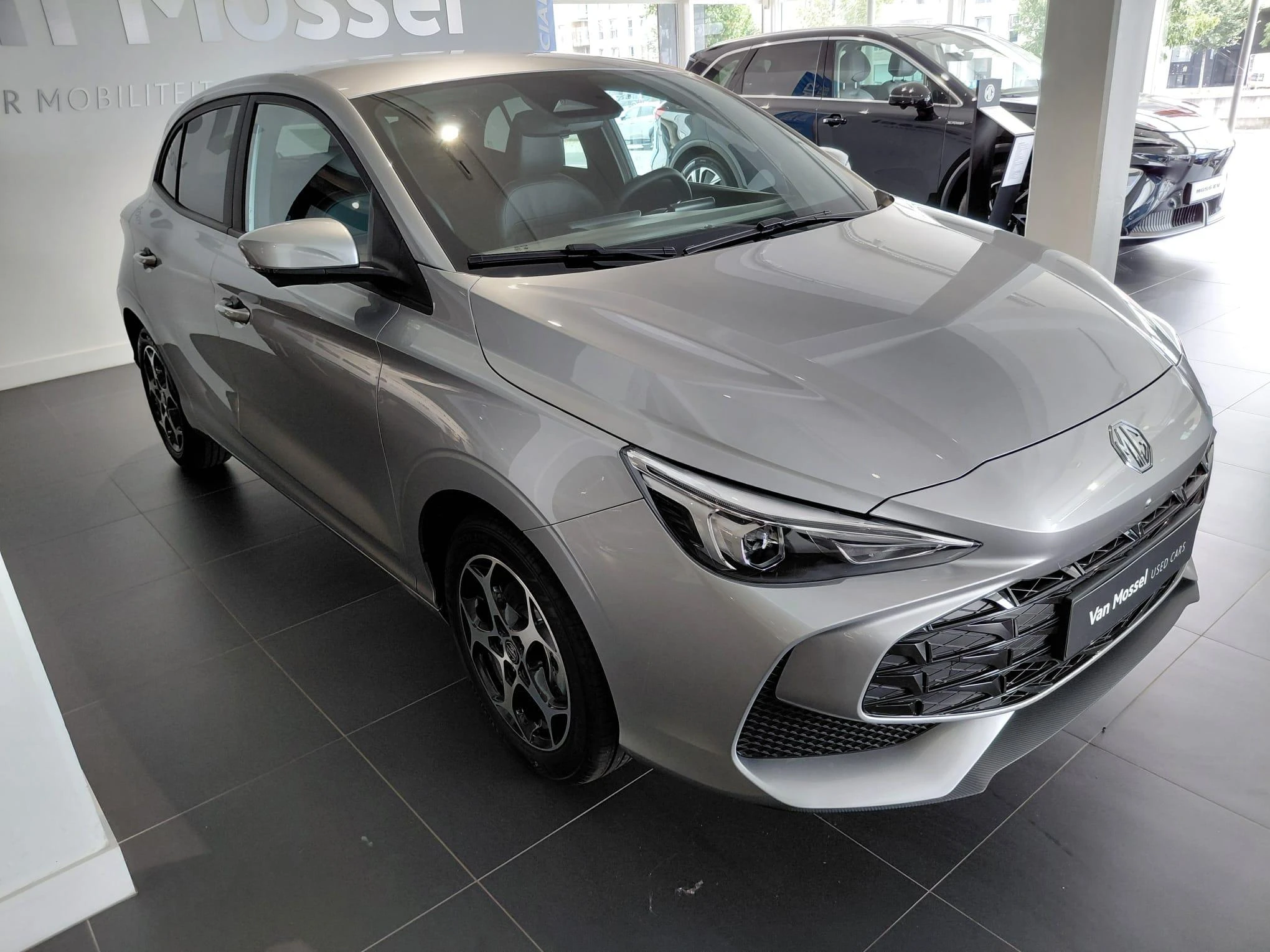 MG MG3 1.5 HEV LUXURY