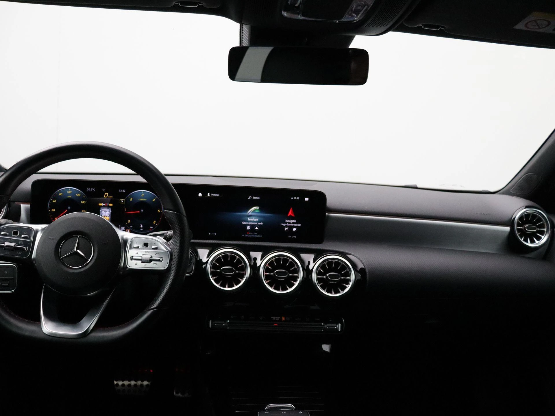 Mercedes-Benz-A-Klasse-image-22