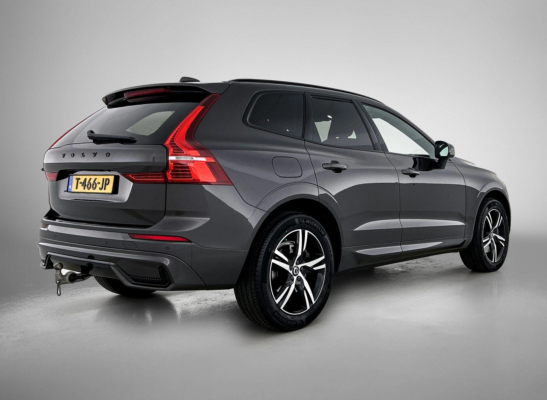 Volvo XC60 2.0 B4 R-Design