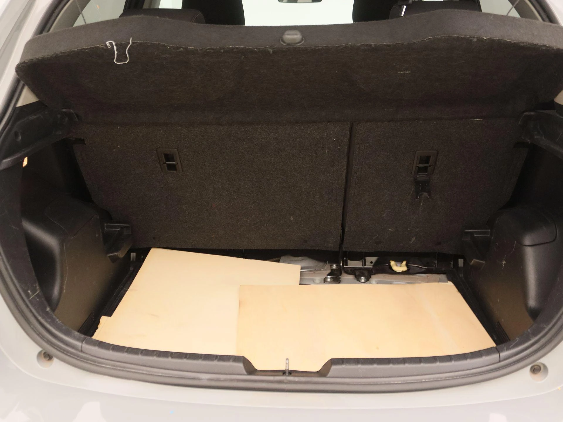 Toyota-Yaris-image-13