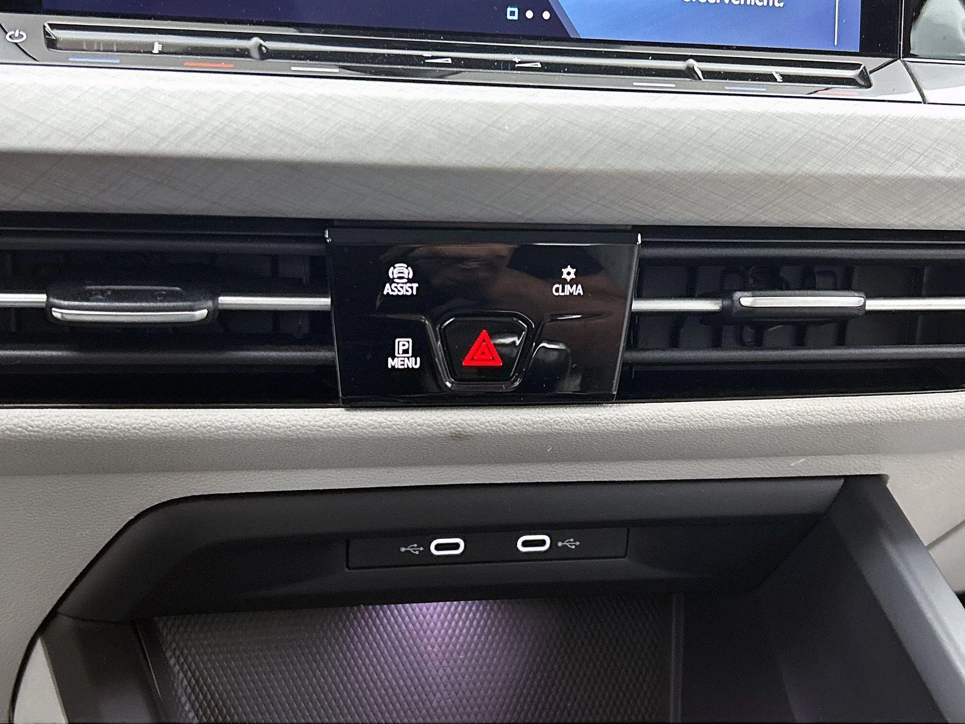 Volkswagen Golf 1.0 TSI Life Business