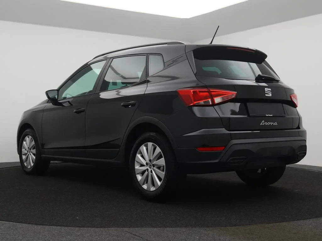 SEAT-Arona-image-5
