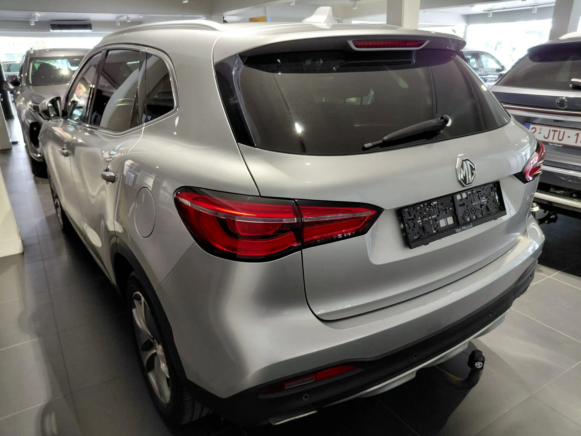 MG EHS 1.5T Luxury