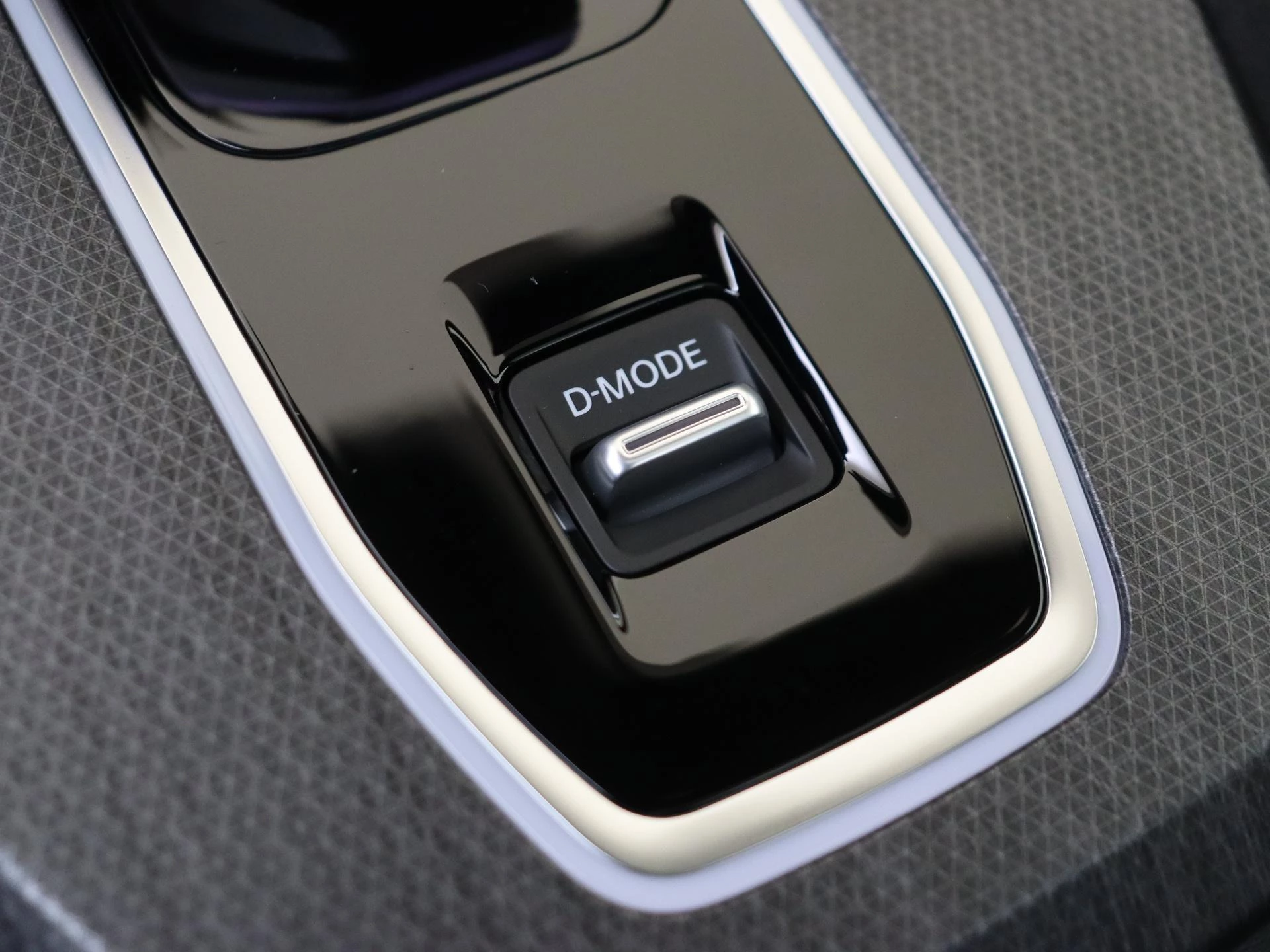 Nissan-QASHQAI-image-21
